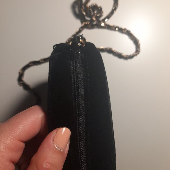 *BOGO FREE* Carolyne Barton Night Vintage Velvet with Gold Accent Chain Purse - Picture 5 of 6